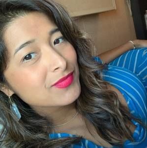 Meet your Posher, Nereyda